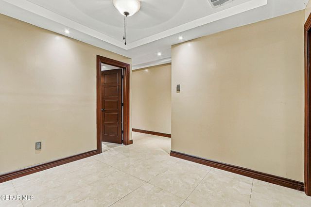 110 S GIBRALTAR Drive, El Paso, TX 79905