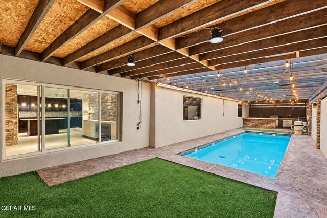 110 S GIBRALTAR Drive, El Paso, TX 79905