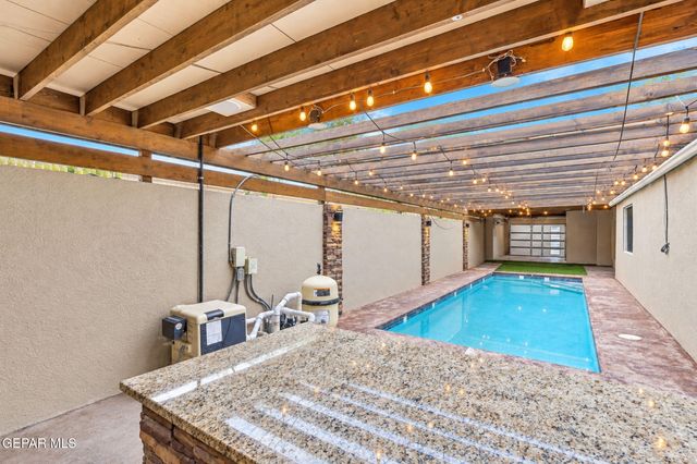 110 S GIBRALTAR Drive, El Paso, TX 79905