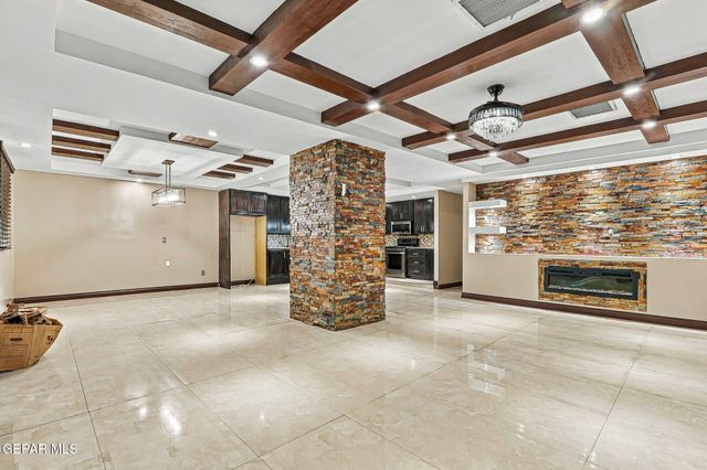 110 S GIBRALTAR Drive, El Paso, TX 79905