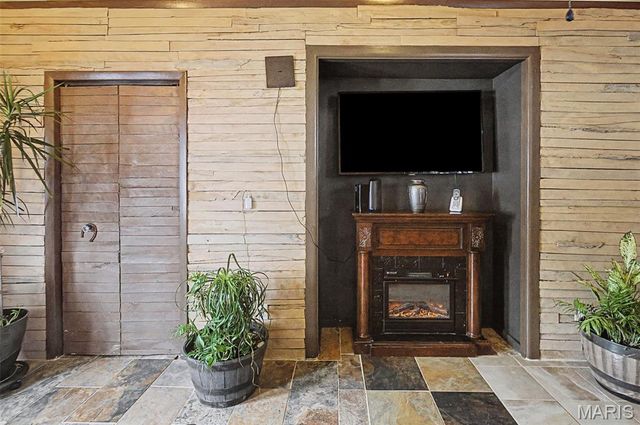 1102 Sheehan Lane, Alton, IL 62002