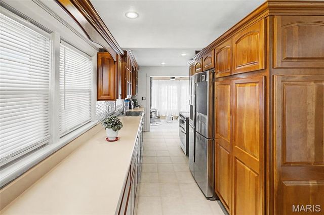 1102 Sheehan Lane, Alton, IL 62002