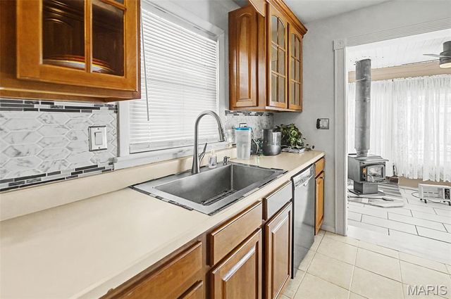 1102 Sheehan Lane, Alton, IL 62002