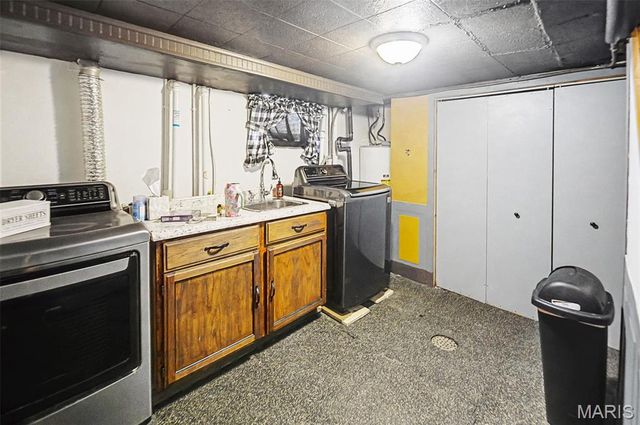 1102 Sheehan Lane, Alton, IL 62002