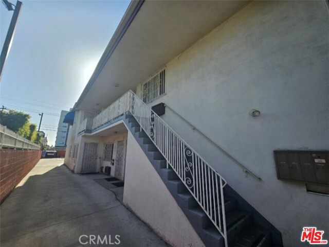 981 S Catalina Street, Los Angeles, CA 90006