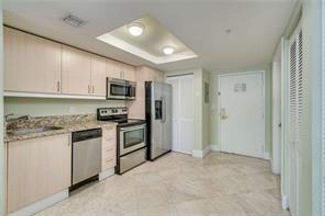 2951 S Bayshore Drive 415, Miami, FL 33133