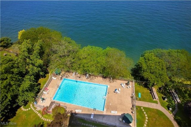 11820 Edgewater Drive 809, Lakewood, OH 44107