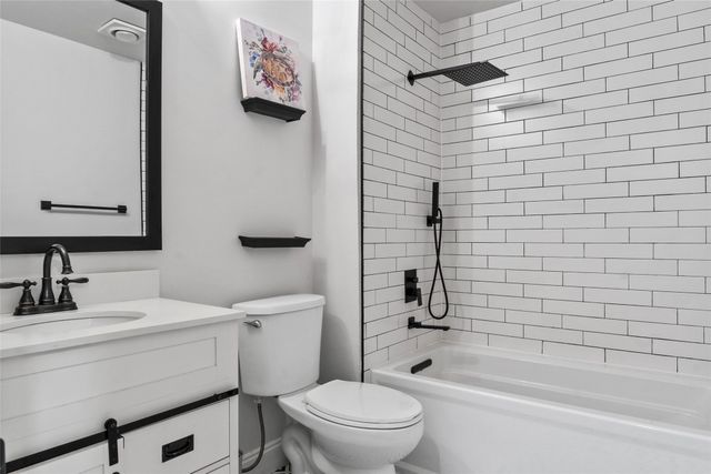 7306 Blackwillow Lane, Dallas, TX 75249