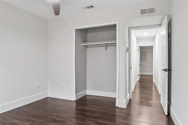 7306 Blackwillow Lane, Dallas, TX 75249