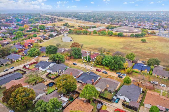 7306 Blackwillow Lane, Dallas, TX 75249