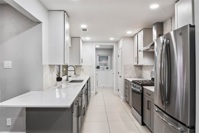 7306 Blackwillow Lane, Dallas, TX 75249