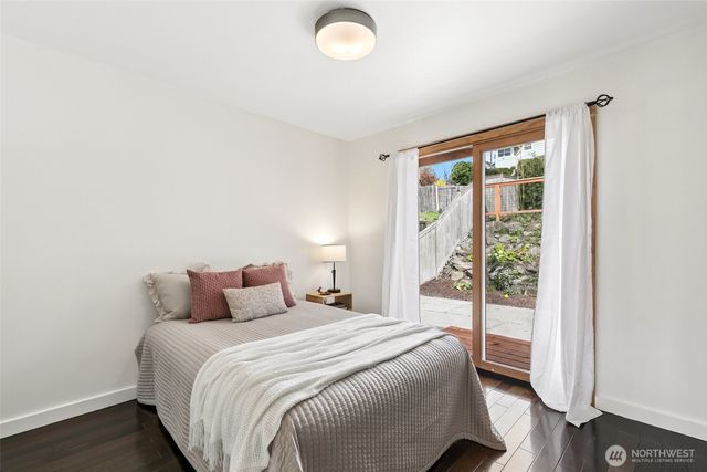 7758 Highland Park Way SW, Seattle, WA 98106