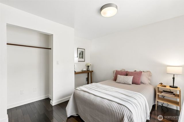 7758 Highland Park Way SW, Seattle, WA 98106