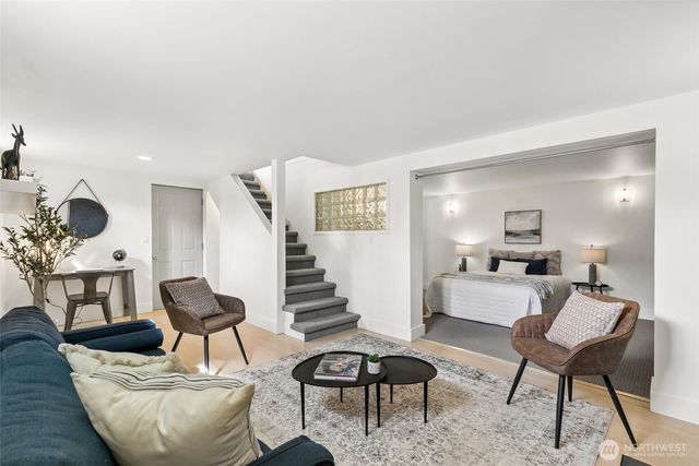 7758 Highland Park Way SW, Seattle, WA 98106