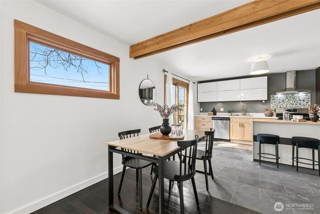 7758 Highland Park Way SW, Seattle, WA 98106