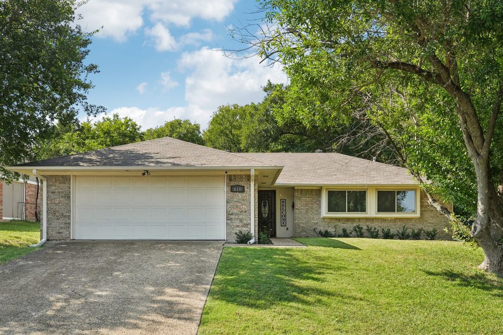 610 Scottsboro Lane, Dallas, TX 75241