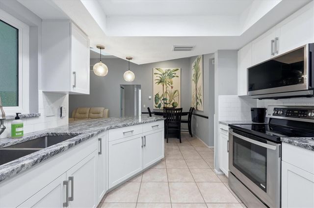 5599 WILDE OAK WAY, Sarasota, FL 34232