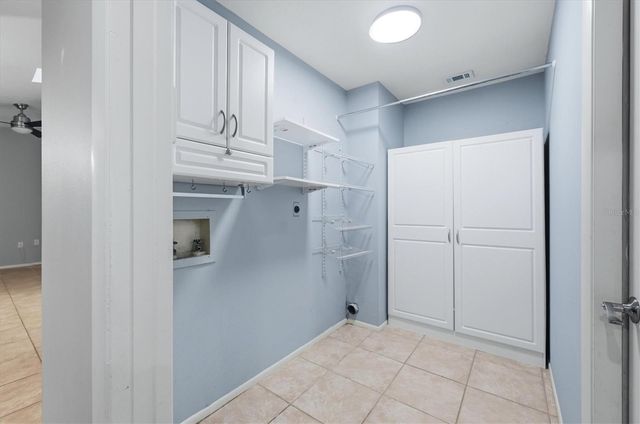 5599 WILDE OAK WAY, Sarasota, FL 34232