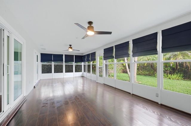 5599 WILDE OAK WAY, Sarasota, FL 34232