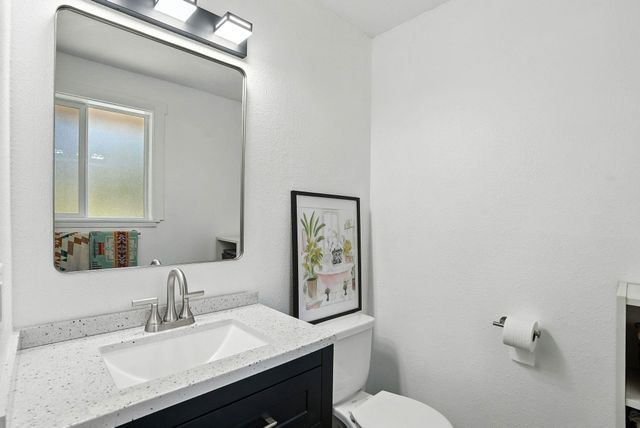17717 N West Shore Rd, Nine Mile Falls, WA 99026