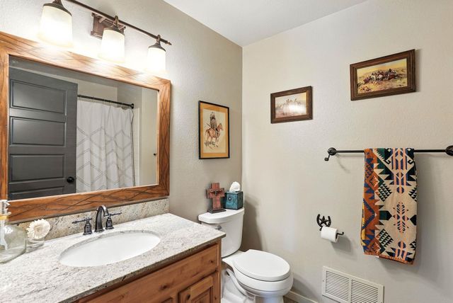 17717 N West Shore Rd, Nine Mile Falls, WA 99026