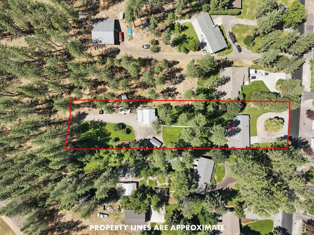 17717 N West Shore Rd, Nine Mile Falls, WA 99026