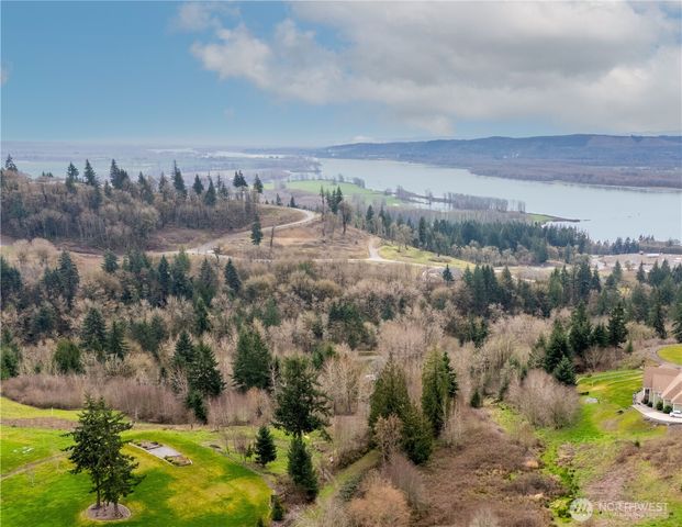 318 Martins Bluff Road, Kalama, WA 98625
