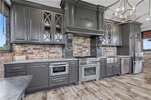 5390 Waterside Drive, Lake Charles, LA 70607