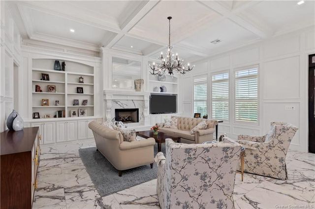 5390 Waterside Drive, Lake Charles, LA 70607