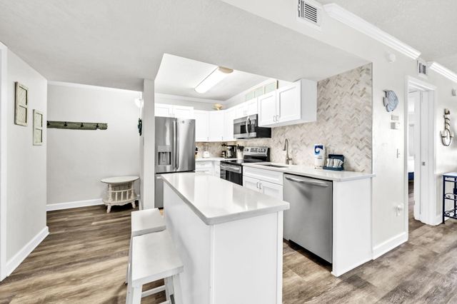 676 Santa Rosa Boulevard, 1F, Fort Walton Beach, FL 32548