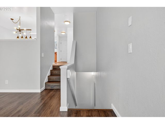 4 TOUCHSTONE 151, Lake Oswego, OR 97035