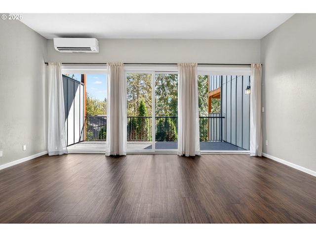 4 TOUCHSTONE 151, Lake Oswego, OR 97035