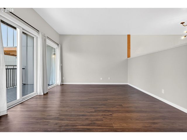 4 TOUCHSTONE 151, Lake Oswego, OR 97035