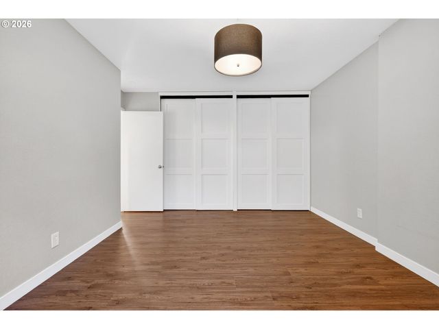 4 TOUCHSTONE 151, Lake Oswego, OR 97035