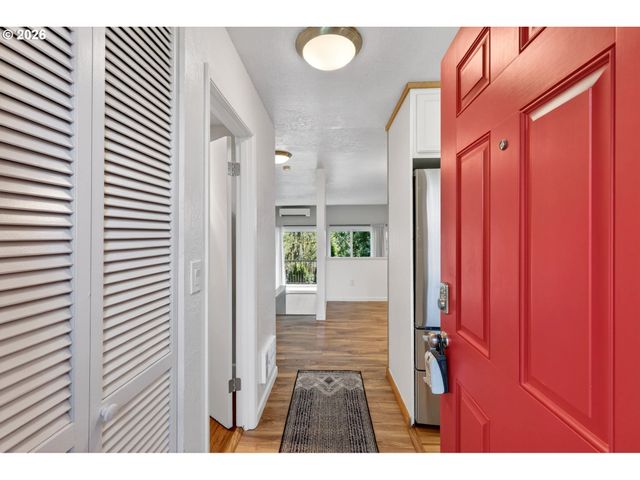 4 TOUCHSTONE 151, Lake Oswego, OR 97035