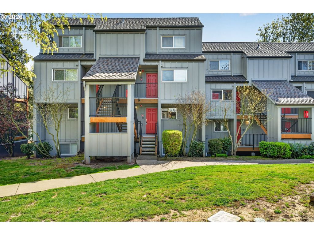 4 TOUCHSTONE 151, Lake Oswego, OR 97035
