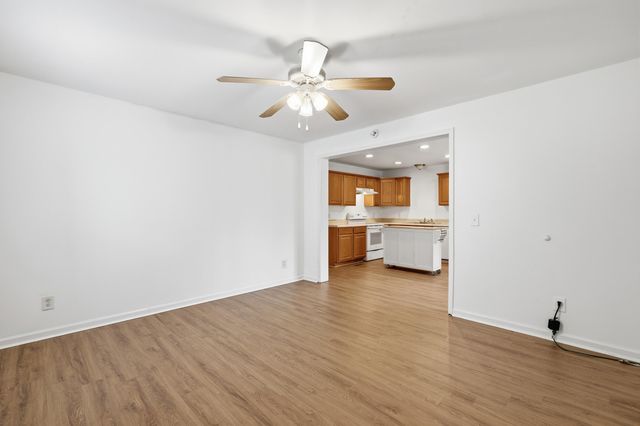 2590 Otranto Road, North Charleston, SC 29406