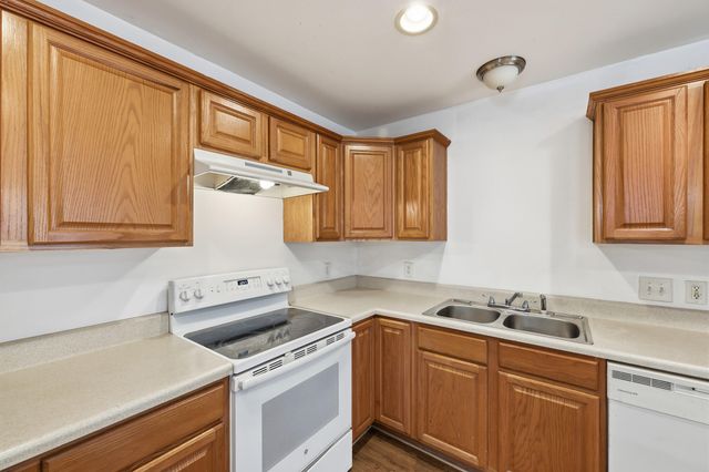 2590 Otranto Road, North Charleston, SC 29406