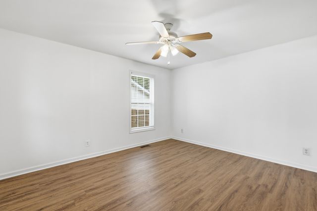 2590 Otranto Road, North Charleston, SC 29406