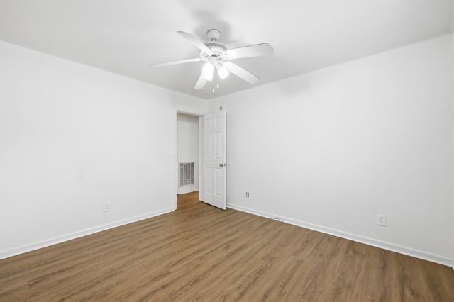 2590 Otranto Road, North Charleston, SC 29406