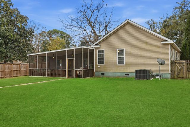 2590 Otranto Road, North Charleston, SC 29406