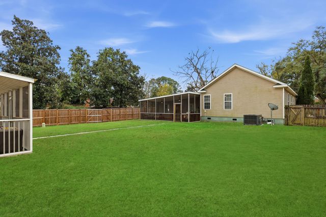 2590 Otranto Road, North Charleston, SC 29406