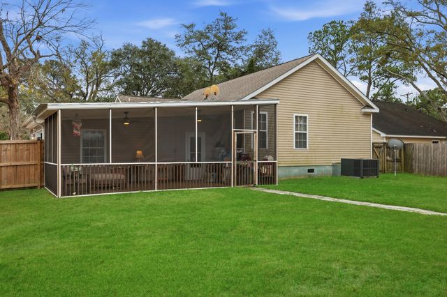 2590 Otranto Road, North Charleston, SC 29406