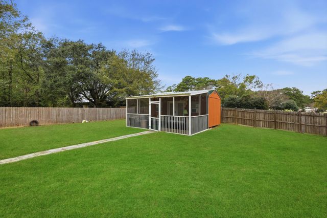 2590 Otranto Road, North Charleston, SC 29406