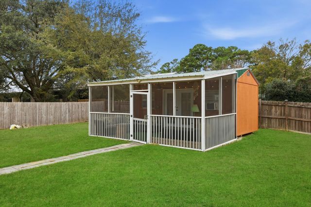 2590 Otranto Road, North Charleston, SC 29406