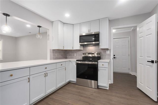 206 20th Avenue N, Greenwood, MO 64034