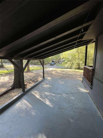 140 Doe Run Road, Gun Barrel City, TX 75156