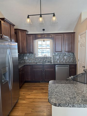 32 RIVERHEAD DR, Staunton, VA 24401