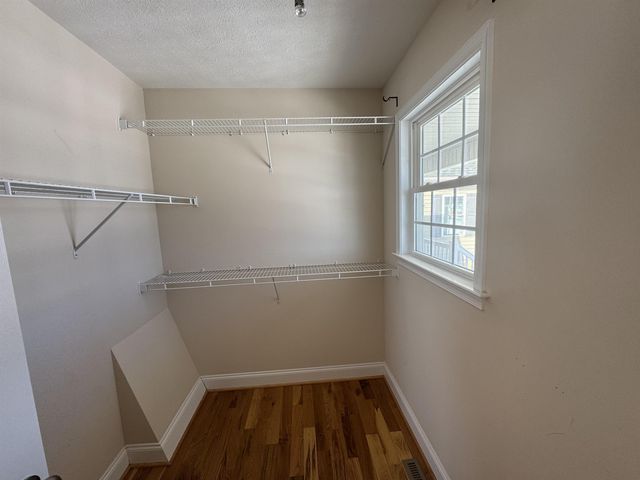 32 RIVERHEAD DR, Staunton, VA 24401