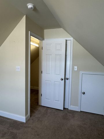 32 RIVERHEAD DR, Staunton, VA 24401